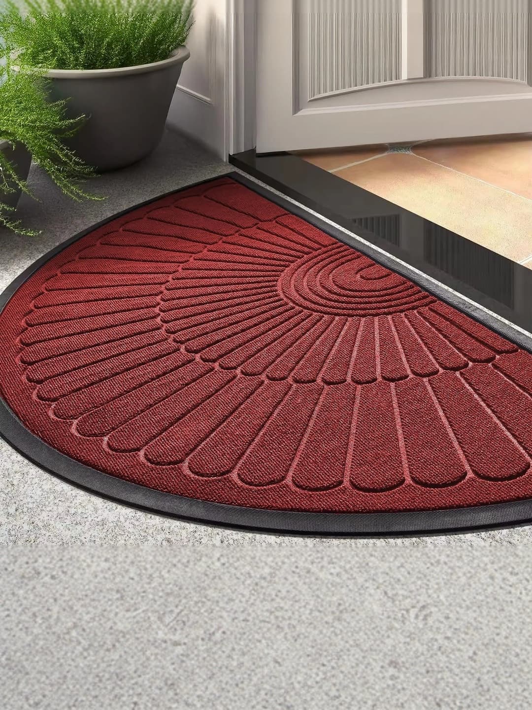 Banchmark Home Furnishings Red Black Textured Anti Slip Semi Circle Doormat